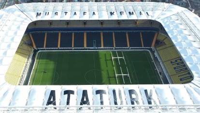 Fenerbahçe, Atatürk'ün ismini Ülker Stadı'nın çatısına işledi