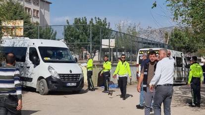 Feci şaka trajediyle sonlandı: Okul servisi, öğrenciyi ezdi