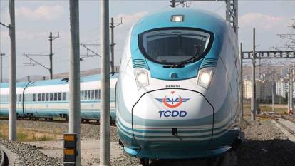 Yarımca'da elektrik kesintisi: Ankara-İstanbul YHT seferi durdu