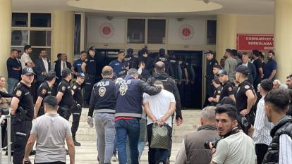 Deprem ve kaza araçlarından çalıntı parçalarla 25 milyonluk 'change' şebekesi çökertildi