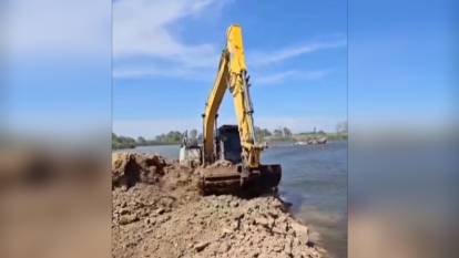 İpsala'da Meriç Nehri'ne deniz suyu karışmasını önlemek için set inşa edildi
