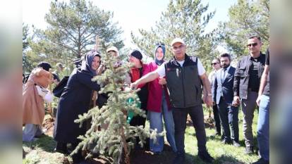 Ağrı Valisi Koç: Geleceğe nefes olmak için fidan diktik