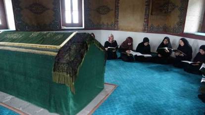 Trabzon'da Anneler Günü: Gülbahar Hatun Türbesi'nde anma programı