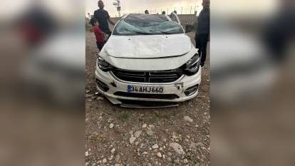 Diyarbakır'da otomobil uçtu: Üç yaralı