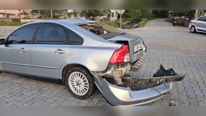 Kastamonu'da trafik kazası: Park halindeki araca çarpan otomobilin sürücüsü yaralandı