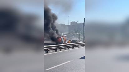 D-100 Karayolunda Hafif Ticari Araçta Yangın: Ölü ve Yaralı Yok