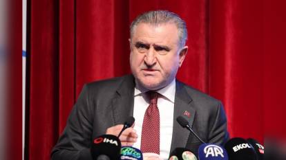 Bakan Bak: Üniversitelerde aktivite artmalı, obeziteyle mücadele etmeliyiz