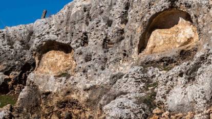 Diyarbakır'da Kaya Mezarları ve Kabartmalar Fotoğraf Sanatıyla Belgelendi