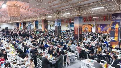 Mardin'de Kardeşlik İftarı: 7 Bin Kişi Bir Araya Geldi