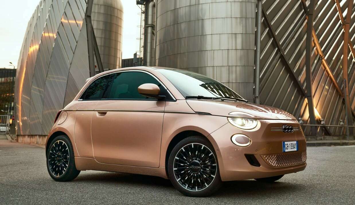 fiat-500e-e1638524779807.jpg