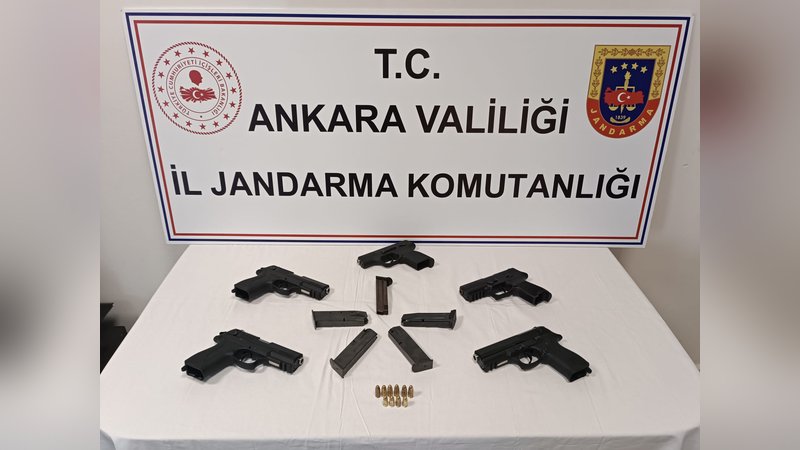 ankarada-silah-operasyonu-5-adet-tabanca-ele-gecirildi-5173-dhaphoto1.jpg