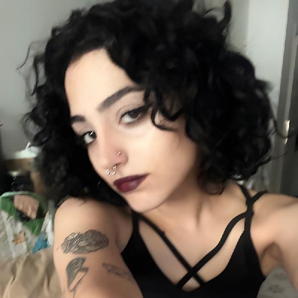 nazli3-001.jpg