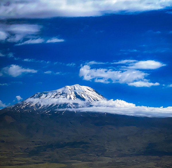 tdf-baskani-basar-daglarin-zirvelerindeki-binlerce-yillik-buzullar-bile-eriyor-4314-dhaphoto3.jpg