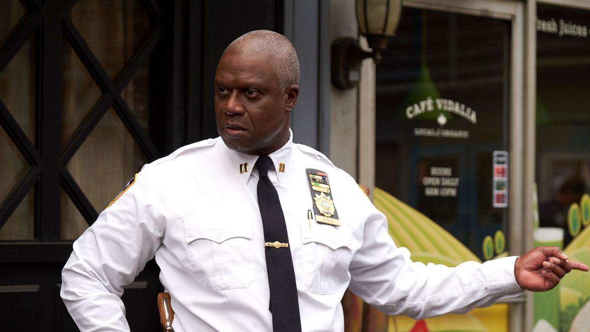 andre-braugher-captain-ray-holt-brooklyn-nine-nine-1568725602.jpg