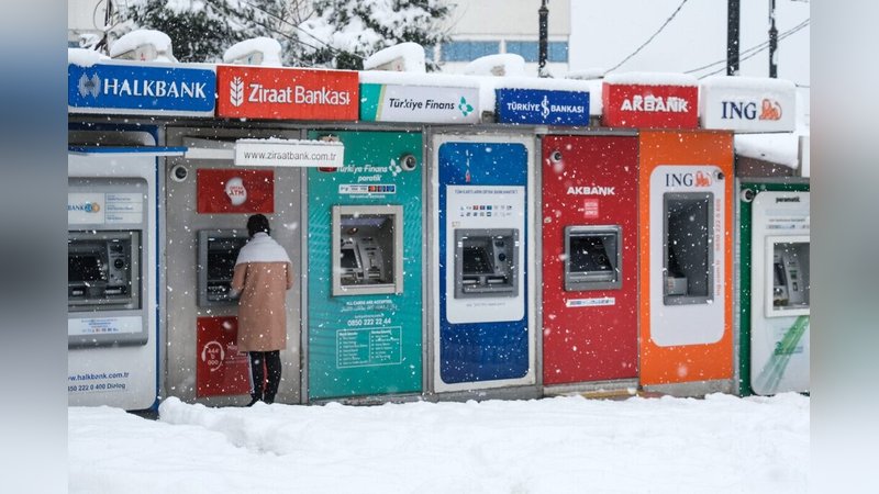 banka-atm-para-cekme-makinesi-1024x683.jpg