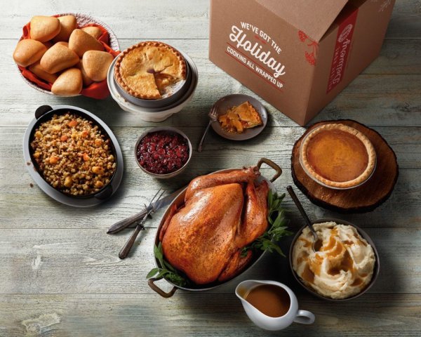 boston-market-helps-put-joy-on-the-table-this-thanksgiving-with-complete-meal-options-for-gatherings-of-every-size-1024x820.jpg