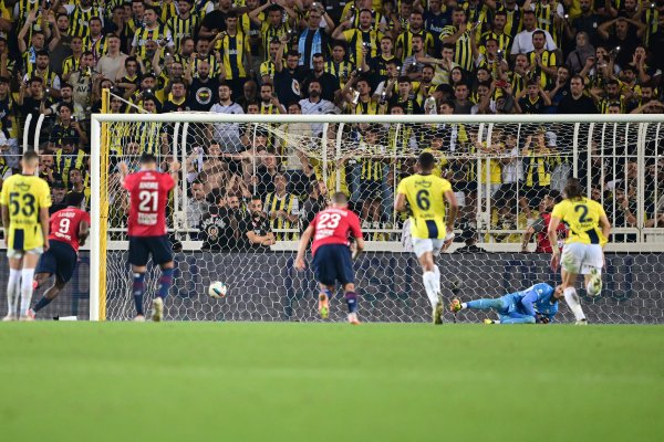 aa-20240813-35395435-35395429-fenerbahce-lille.jpg