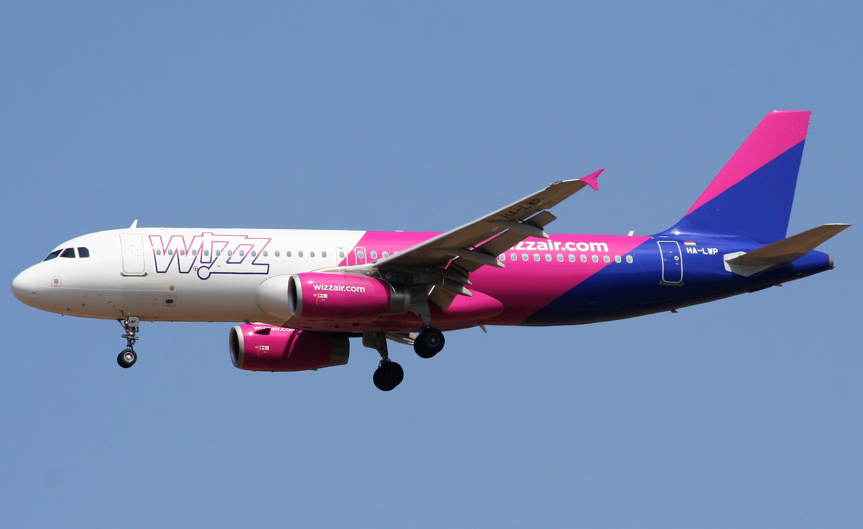 airbus-a320-of-wizz-air-cropped.jpg