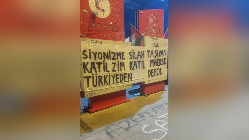 2-002.jpg