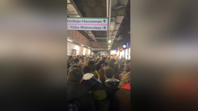 istanbul-istanbulda-metrolarda-yogunl-573047-169749.jpg