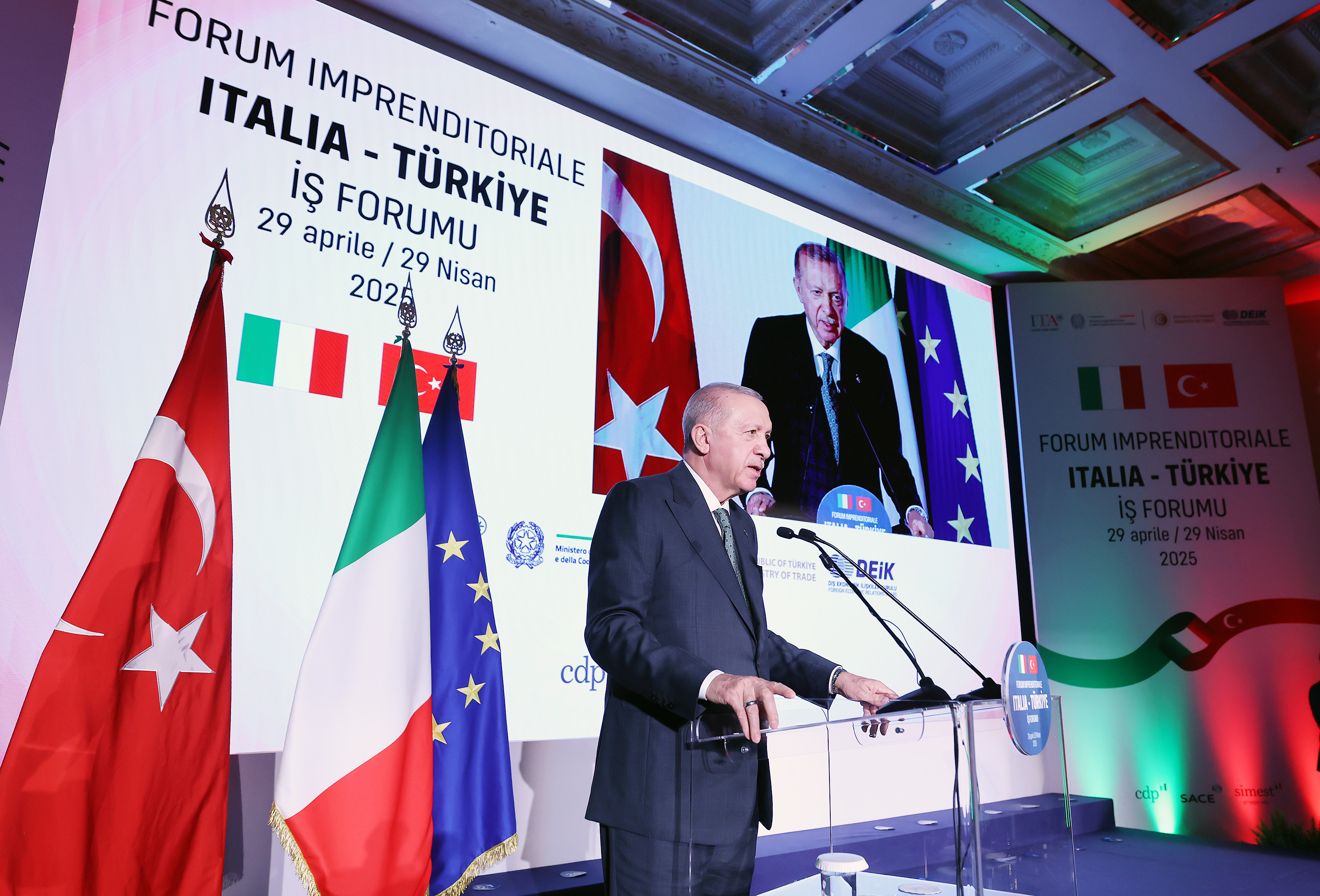 aa-20250429-37793065-37793050-cumhurbaskani-erdogan-turkiyeitalya-is-forumuna-katildi.jpg