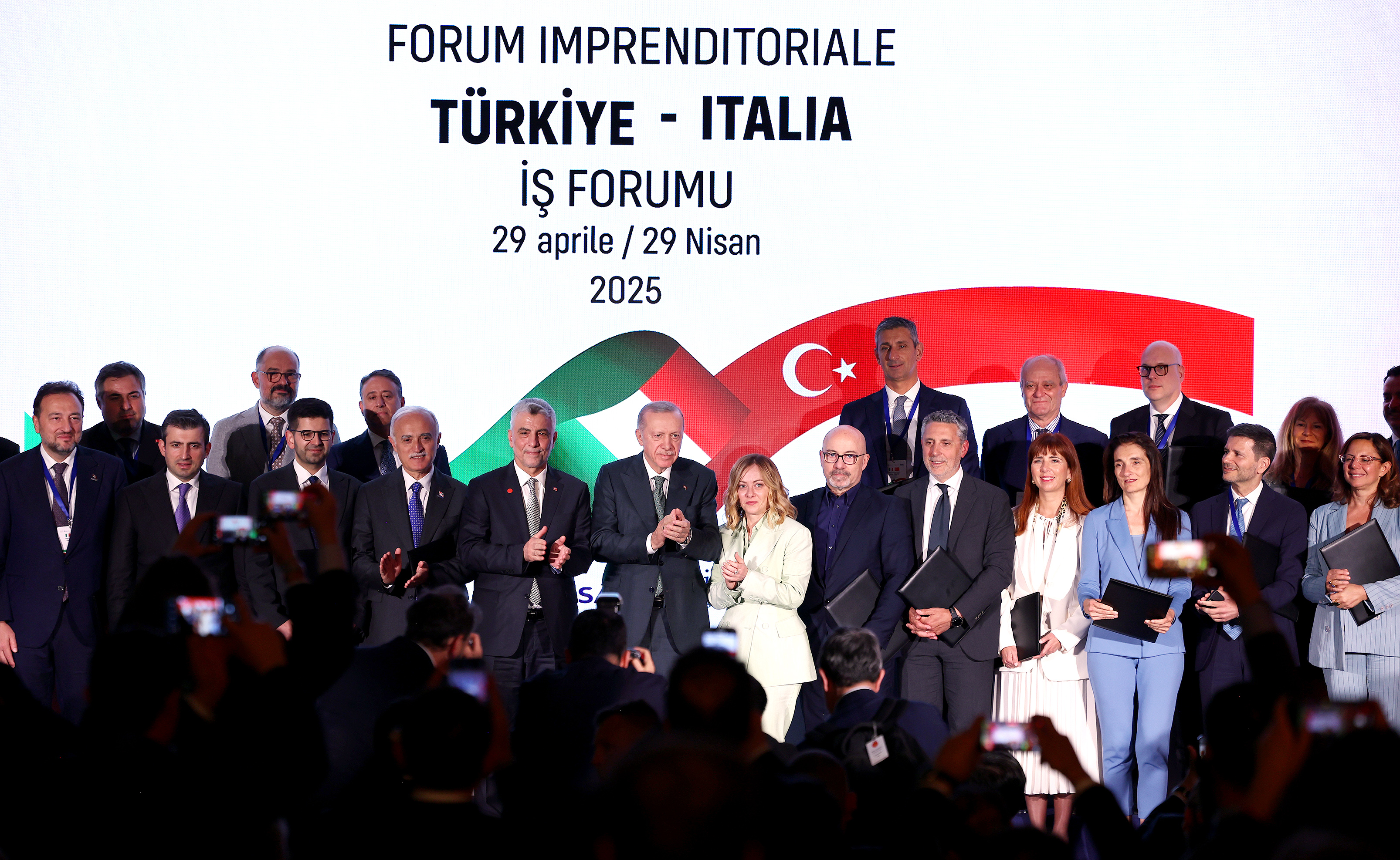 aa-20250429-37793065-37793064-cumhurbaskani-erdogan-turkiyeitalya-is-forumuna-katildi.jpg
