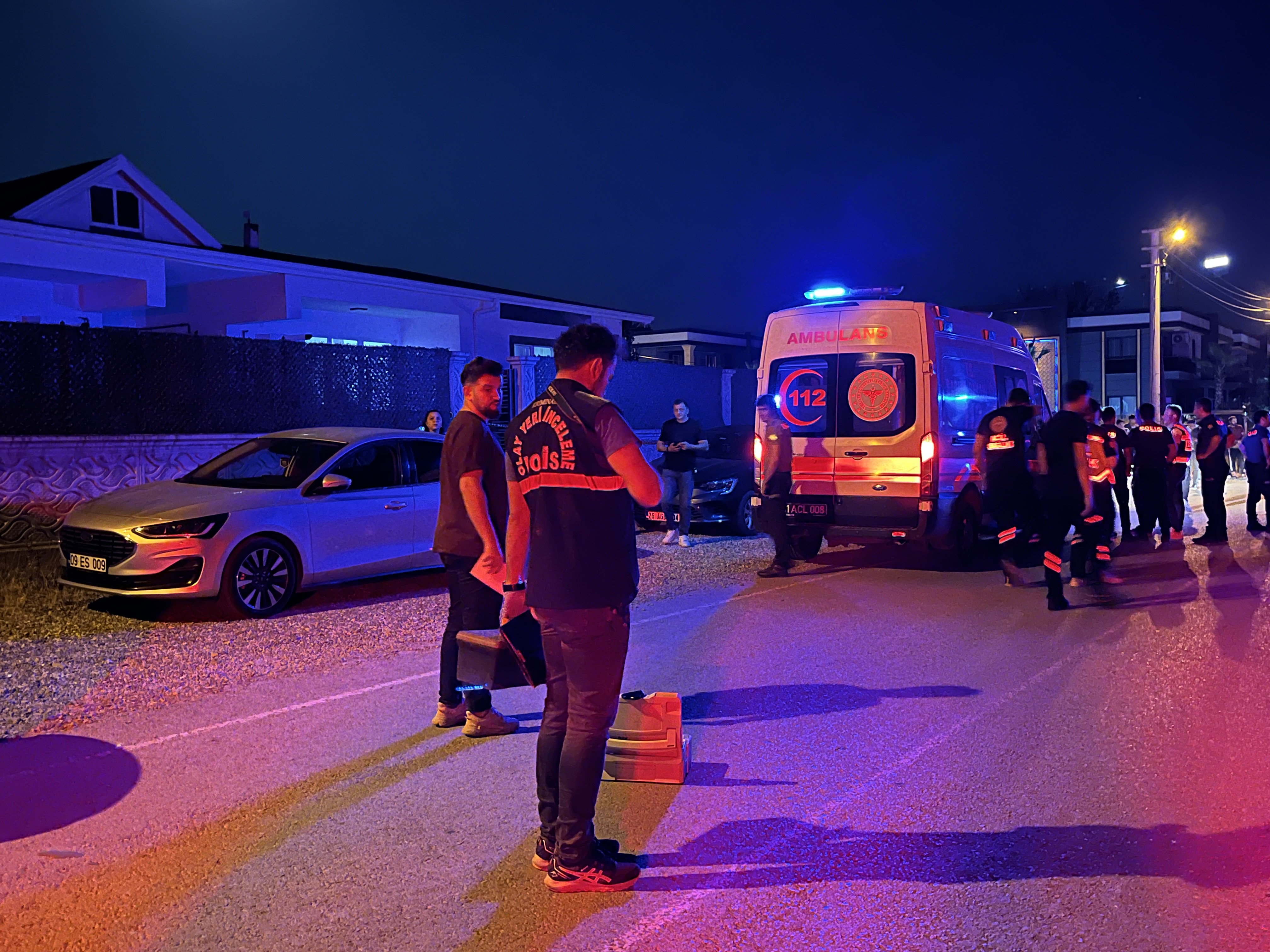 amca-husumetli-oldugu-yegenlerine-kursun-809484-239716.jpg