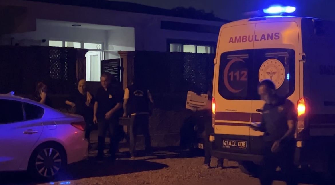 amca-husumetli-oldugu-yegenlerine-kursun-809487-239716.jpg