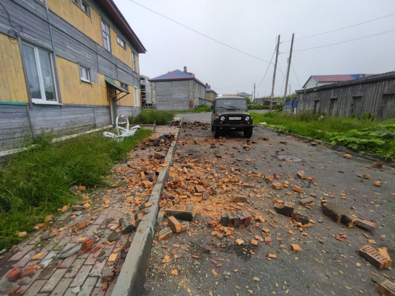 aa-20250730-38701336-38701334-magnitude-88-earthquake-strikes-off-russias-kamchatka-peninsula.jpg