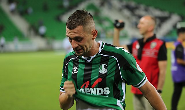 sakaryaspor39da-caner-erkin-ve-burak-altiparmak-kadro-disi-birakildi.jpg